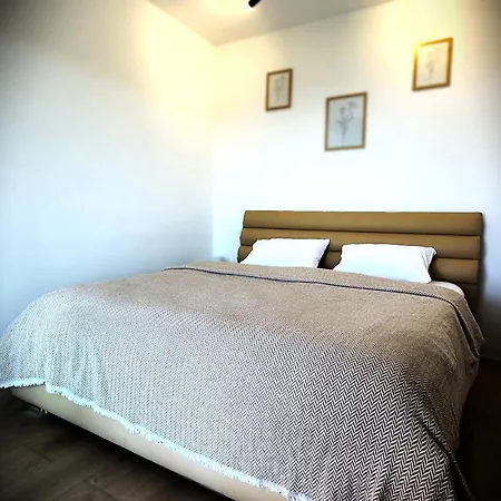Apartment Cremene Tower 3*