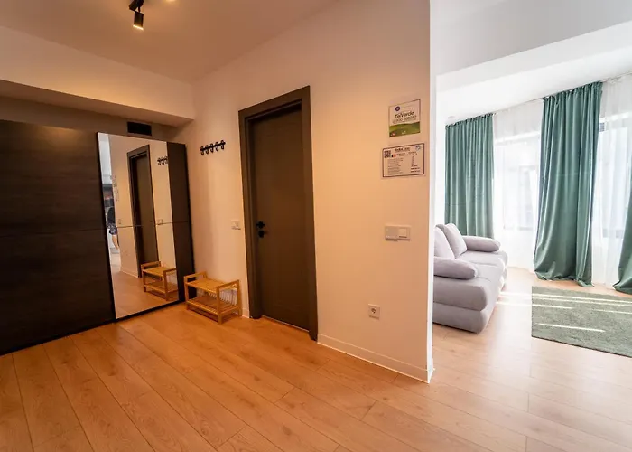 Cremene Tower Apartament 3*